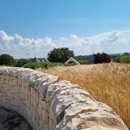 Trulli Vules 3* オストゥーニ