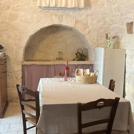 Trulli Vules 3* Ostuni