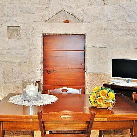 Trulli Vules Aparthotel 3*